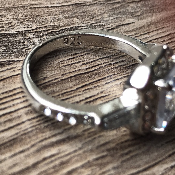 Sterling silver ring - Picture 3 of 5